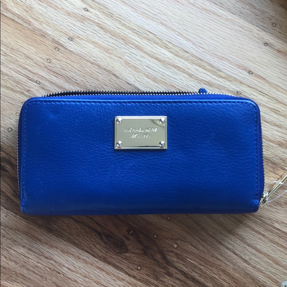 Michael Kors wallet